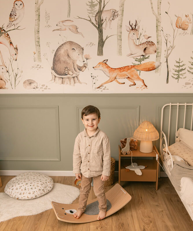 papier-peint-foret-enfant