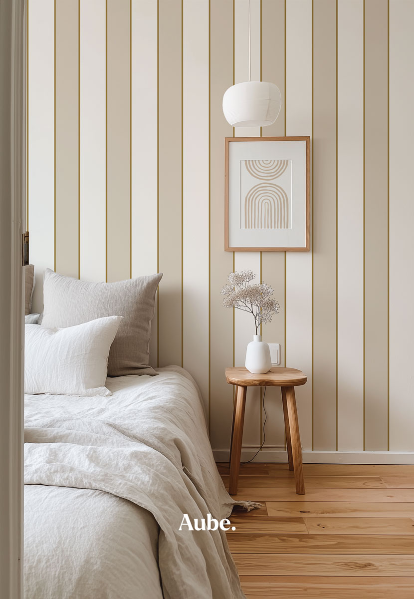 papier-peint-rayures-beige-liseré